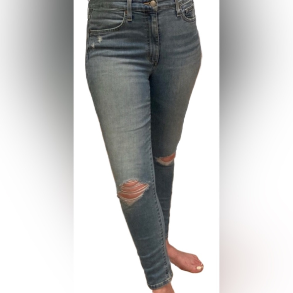 Size 30 Vintage 90s Joe’s Jeans. Mid rise. Straight leg/skinny.